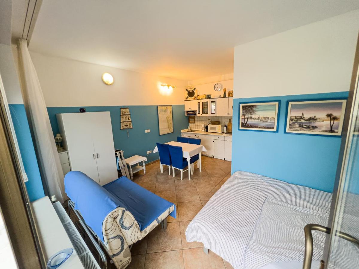 Apartma Ivy Ankaran Buitenkant foto
