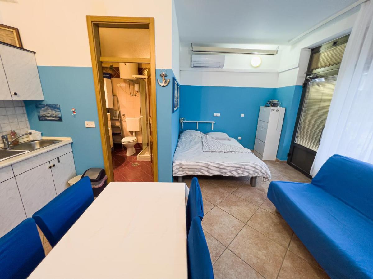 Apartma Ivy Ankaran Buitenkant foto